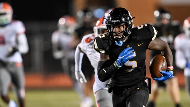 Starkville receiver Braylon "Stonka" Burnside runs for a touchdown against Madison Central in the MHSAA Class 7A North State Championship on Nov. 24, 2023 in Starkville, Miss.